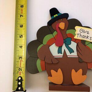 Free Standing, Wooden Turkey holding sign, "Give Thanks" 7.5"Hx7"W